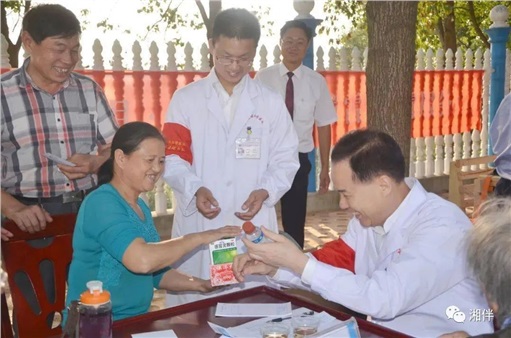 这些来自湖南的全国道德模范及提名奖获得者，受到习近平总书记亲切会见！